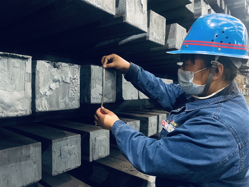 钢城女工的别样风度