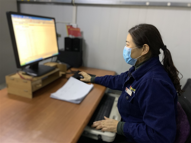 星火耀热土 巾帼展风度